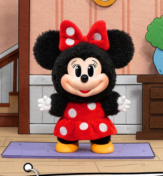 M Mouse Family